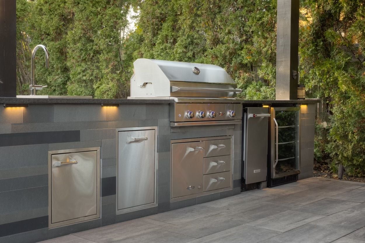 Michael - planc ebony basalt and grey basalt 4 DIY Projects Image -61952497dd336